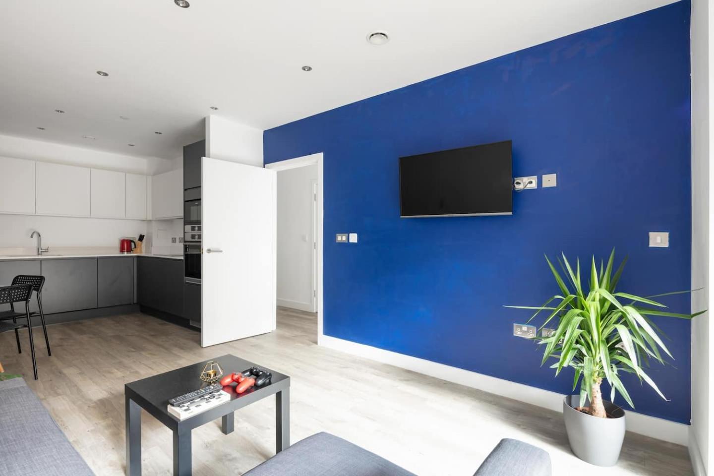 2 Mins Walk From Ucl Campus And London Stadium Apartment Exterior photo